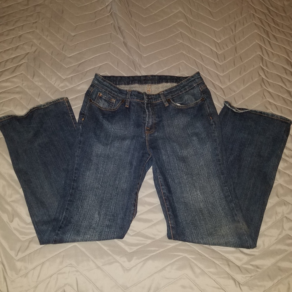 Bitten Jeans